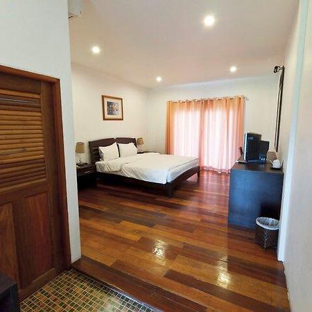 Tree House Hotel Sisaket Ngoại thất bức ảnh