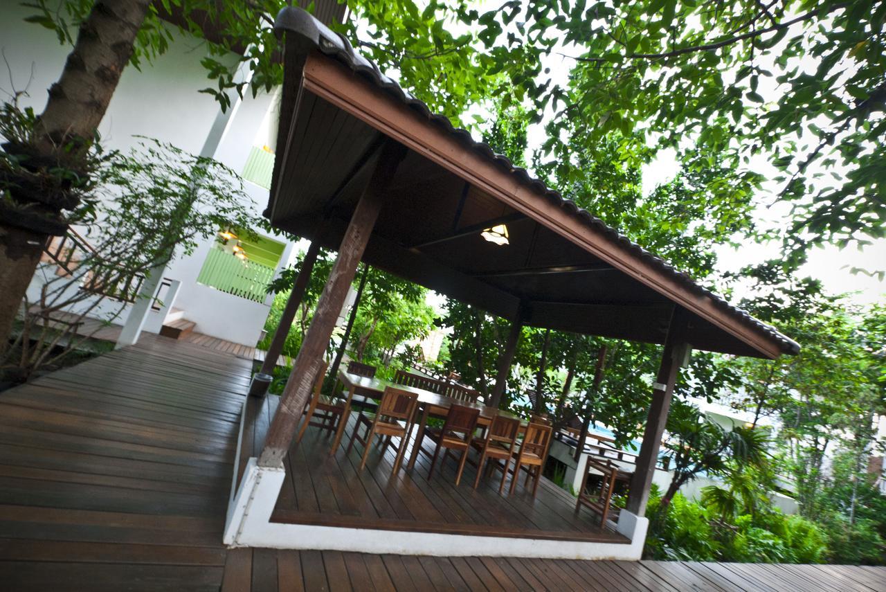 Tree House Hotel Sisaket Ngoại thất bức ảnh