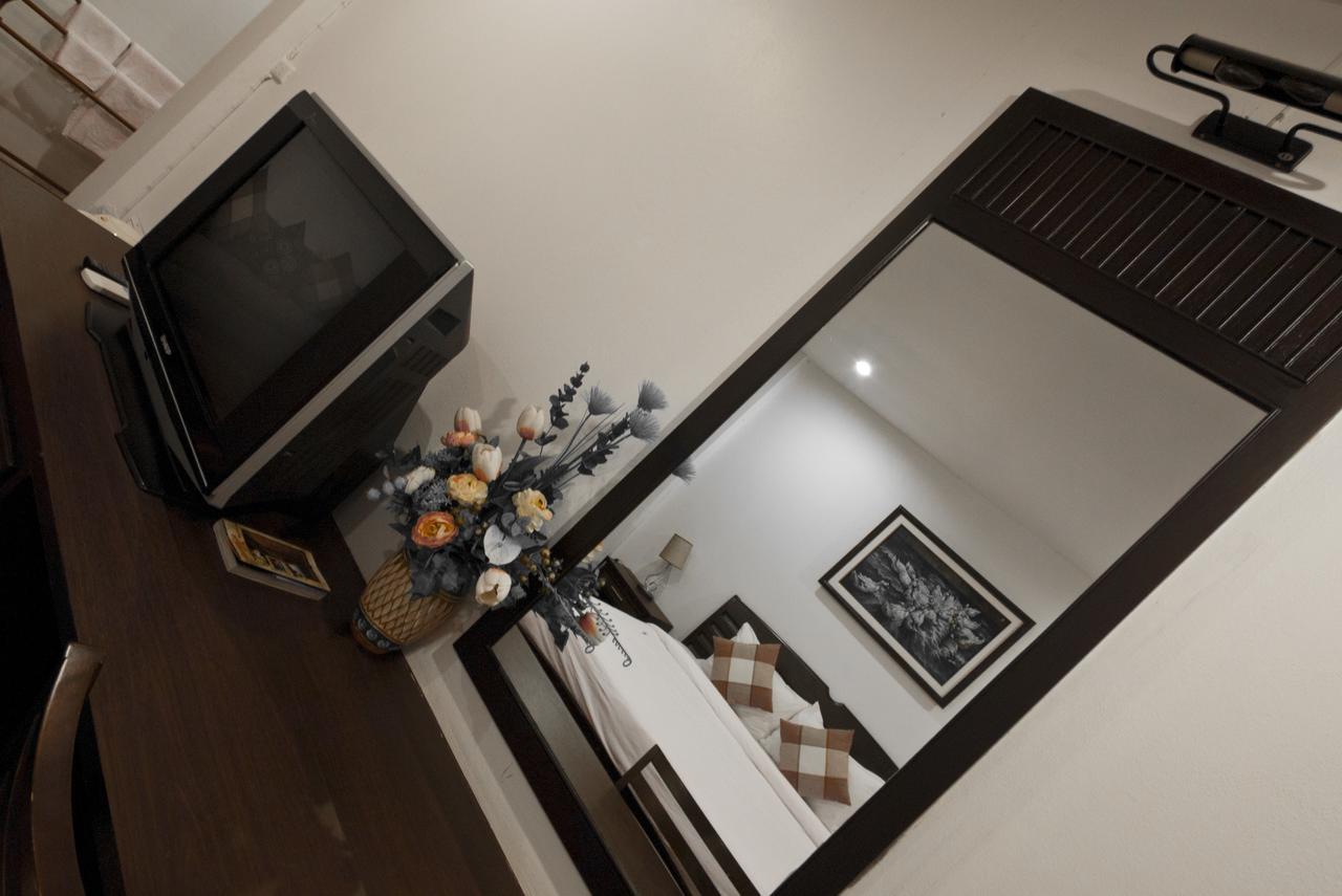 Tree House Hotel Sisaket Ngoại thất bức ảnh