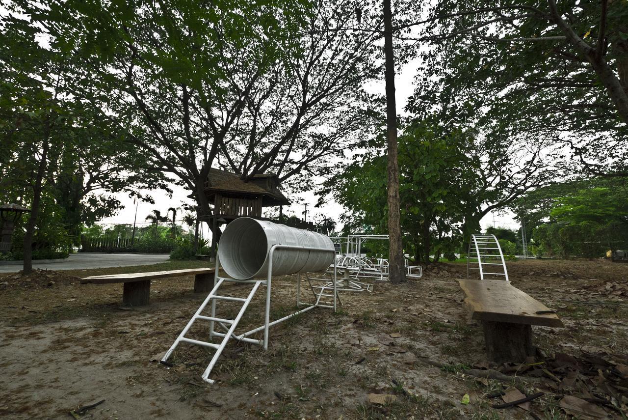 Tree House Hotel Sisaket Ngoại thất bức ảnh