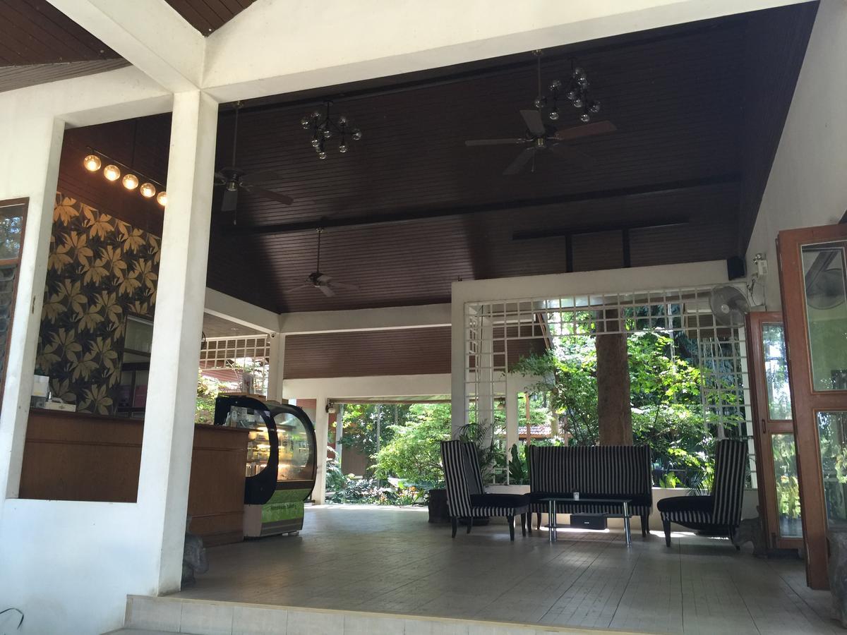 Tree House Hotel Sisaket Ngoại thất bức ảnh